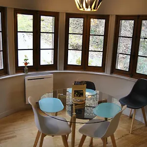 https://studio-blue.hotels-rhonealpes.com